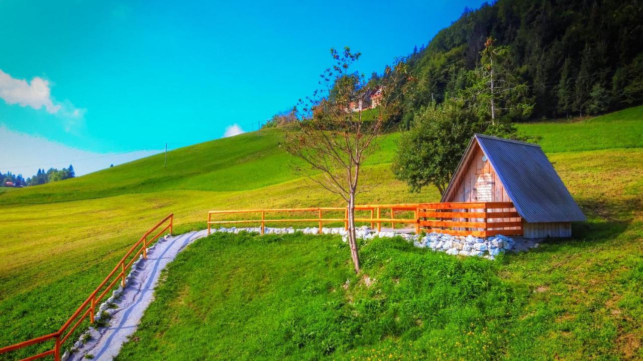 Glamping Vrhovc Hotel Zelezniki Buitenkant foto